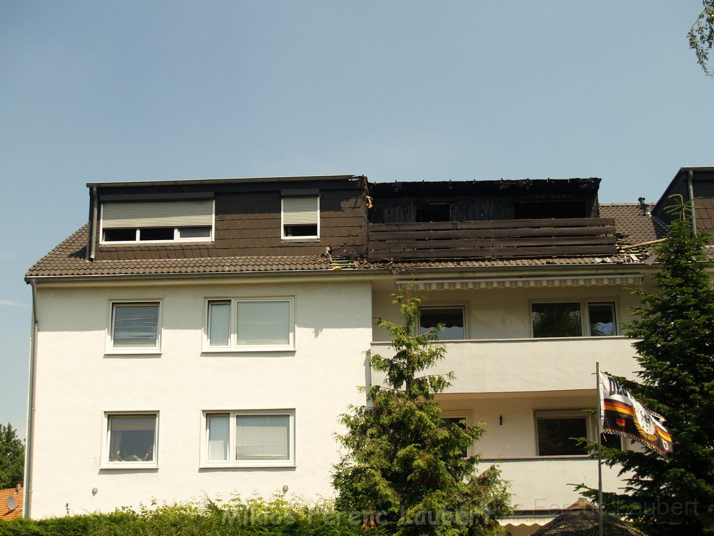 Mark Medlock s Dachwohnung ausgebrannt Koeln Porz Wahn Rolandstr P11.JPG